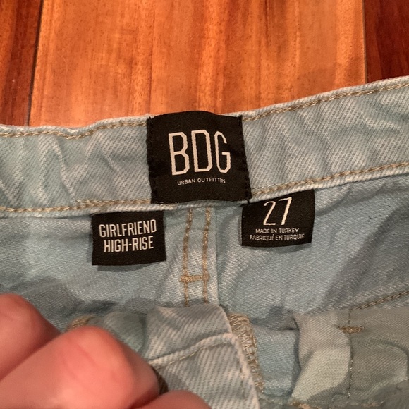BDG UO Green Girlfriend High Rise Jean Shorts Size 27 - Picture 4 of 6